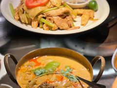 越式咖喱牛腩煲-大头虾越式风味餐厅(光明广场店)
