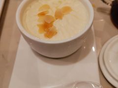 双皮奶-悦满楼·西关名点·湛江名菜(航空综合大厦店)