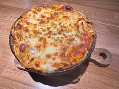 -Dragon Pizza•圆脸龙披萨·牛排餐厅