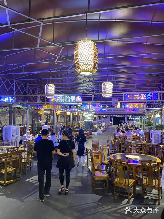 捞锅坝子老火锅(汽博中心店)图片