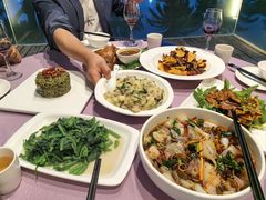 -湖泉水云间餐厅·弥勒地道菜(B座店)