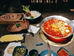 番茄牛膝骨锅-湊湊火锅·茶憩(来福士广场店)