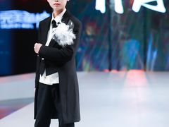 -翎秀服装模特