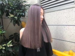 -MODEL'S HAIR