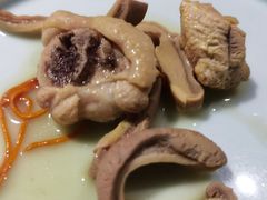 -洪氏嗨捞·广东猪肚鸡·椰子鸡火锅(西咸万象城店)