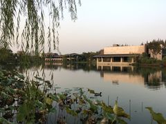 -上海怡沁园度假酒店