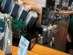 -星巴克(广州南站A18检票口楼上)