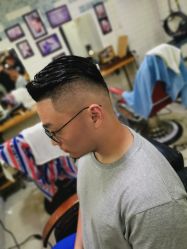 -纯剪男士理发馆·烫染专业店
