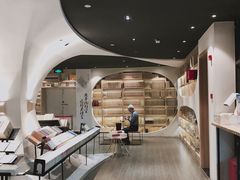 -钟书阁(珍园店)