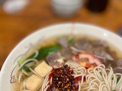-牛小隆牛肉面馆(四牌楼店)