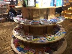 -新华书店(解放中路店)