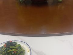 -三江源美食城