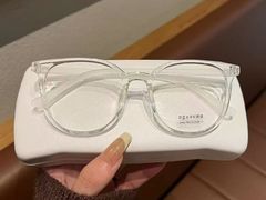 -爱视眸Eyeblling眼镜·依视路·蔡司镜片折扣店(百联南方商城购物中心)