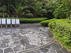 -腾冲洞山温泉村
