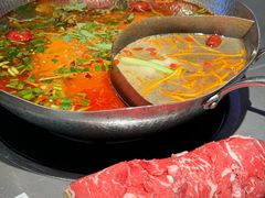 -楠小云·云南鲜牛野生菌自助火锅(九眼桥店)