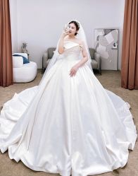 -派丽莫Pellimo原创设计婚纱品牌