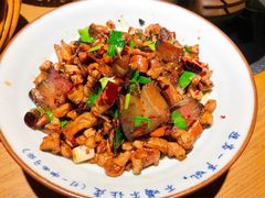 土萝卜干炒土腊肉-吃饭皇帝大(合生汇店)