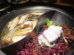 -沸炉重庆老火锅(军事博物馆店)