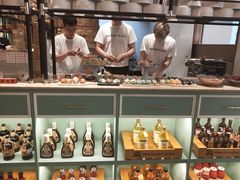 -唐宫小聚(新港中心店)