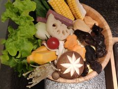 -湊湊火锅·茶憩(打浦桥日月光店)