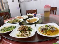 -滑记海鲜饭店·老字号(海鲜街店)