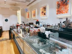 -VENCHI 闻绮(上海佛罗伦萨小镇店)