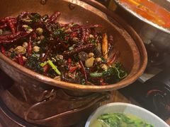 -老滇山寨•云南特色菜•地方菜•民族风情歌舞表演(金碧店)