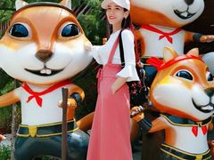 -百里峡七彩艺术小镇