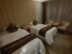 -雍村饭店(西安钟楼大差市地铁站店)