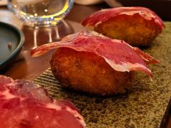 香炸手工火腿丸子-Laures·月桂西班牙碳烤餐厅(十尚坊店)