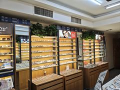 -优医视平价眼镜超市蔡司依视路折扣(小马厂店)