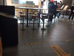 大堂-麦当劳(欢乐谷店)