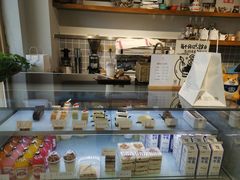 面包甜点陈列柜-HAVE A ROOM·有间质果(总店)