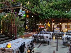 -拾光音乐餐酒吧(告庄星光夜市店)