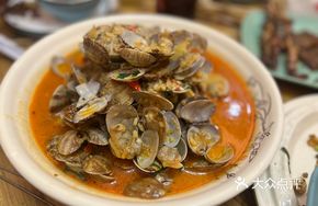 Spicy Stir-fried Clams