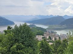 -三峡梯城