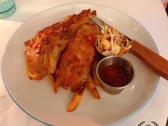 -Cha Cha's Beach Cafe