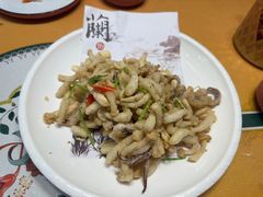 飘香玉菇爆龙须-鲜味食族水产·海鲜餐厅