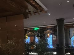 -八府香鸭·啫啫煲(华山路店)