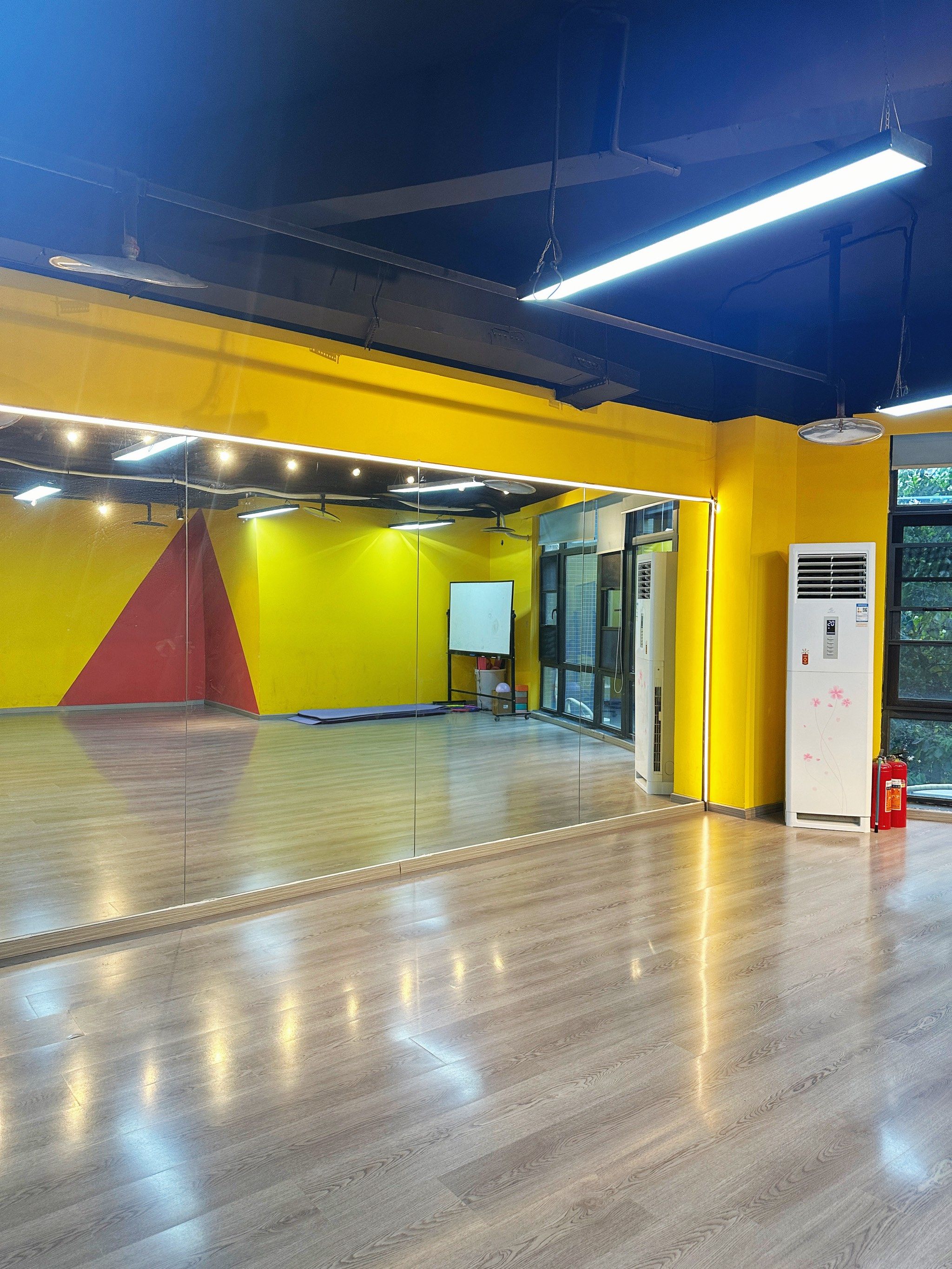 在重庆找到心仪的家舞蹈室真的好难啊!