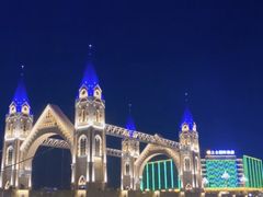-布尔津河堤夜市