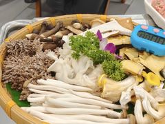 -土连锅·现熬养生汤锅(梁家巷店)