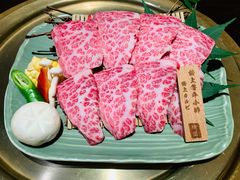 -山川小町·极番烧肉(新地假日广场店)