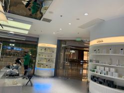 -PE SALON