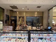 -花花卷卷·鲜食蛋糕(静安久光百货店)