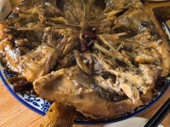 红烧鱼头-金鹏鱼肉馆