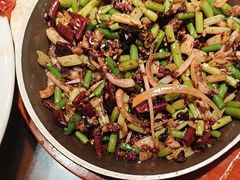 -川流不息·地道川菜·小龙虾(松东路店)