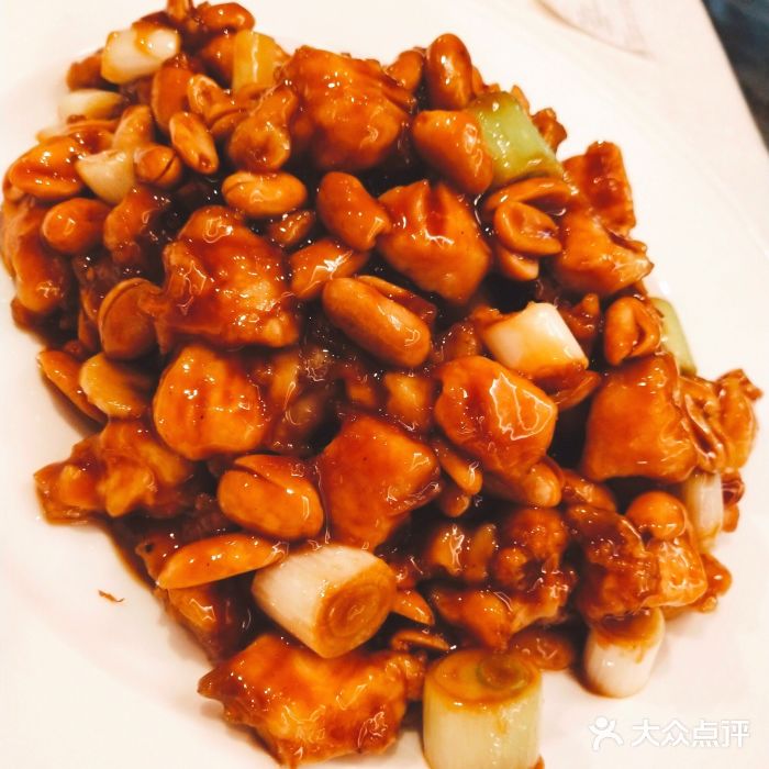 大铁勺新津菜(迎水道店)宫保鸡丁图片