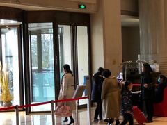 -天津京基皇冠假日酒店