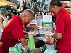 -詹爷爷乌节路街头冰淇淋